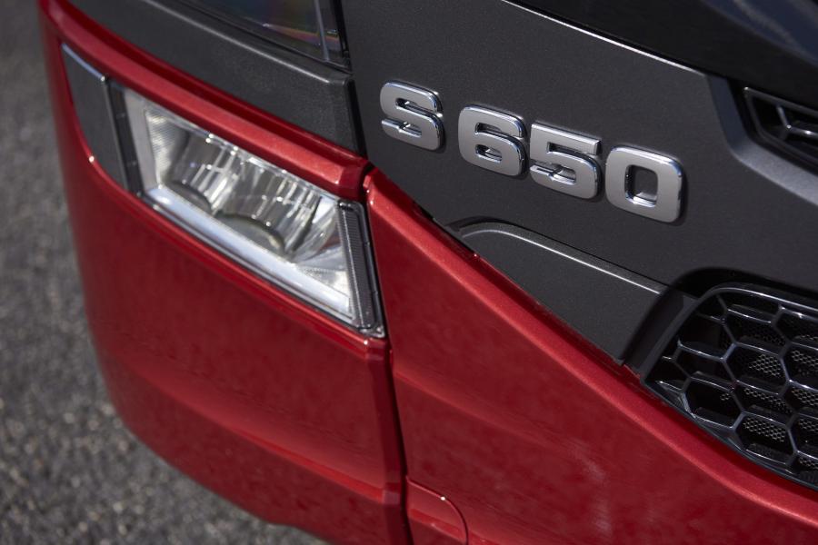 Логотип Scania S 650 4x2 Highline 2017 года  (фото 8 из 10)